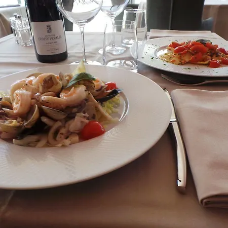 Hotel Isulella & Restaurant