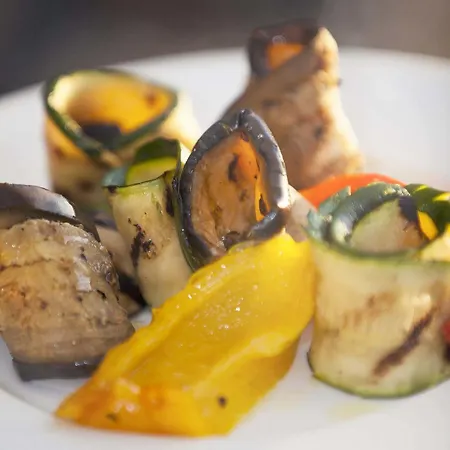 Isulella & Restaurant Hotel