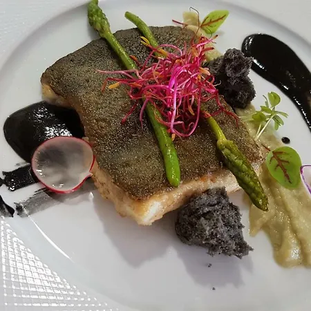 Hotel Isulella & Restaurant 4*