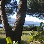 酒店 Isulella & Restaurant 4*