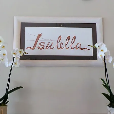 Isulella & Restaurant Отель 4*