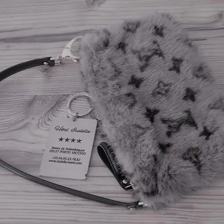 Isulella & Restaurant Отель 4*