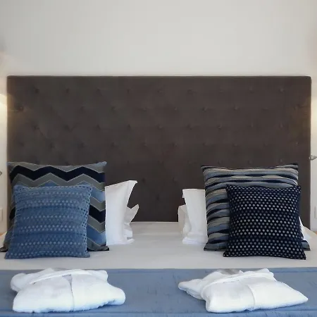 Isulella & Restaurant 4*