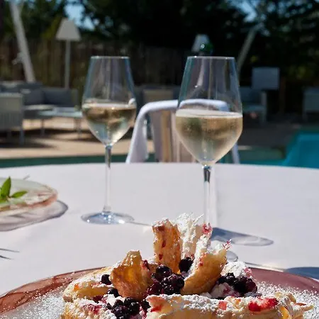 Isulella & Restaurant 4* Porto-Vecchio (Corsica)