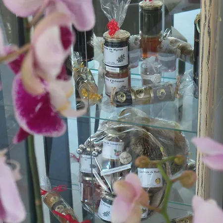 Отель Isulella & Restaurant 4*