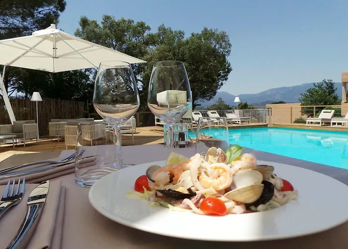 Isulella & Restaurant Hotel Porto-Vecchio (Corsica)