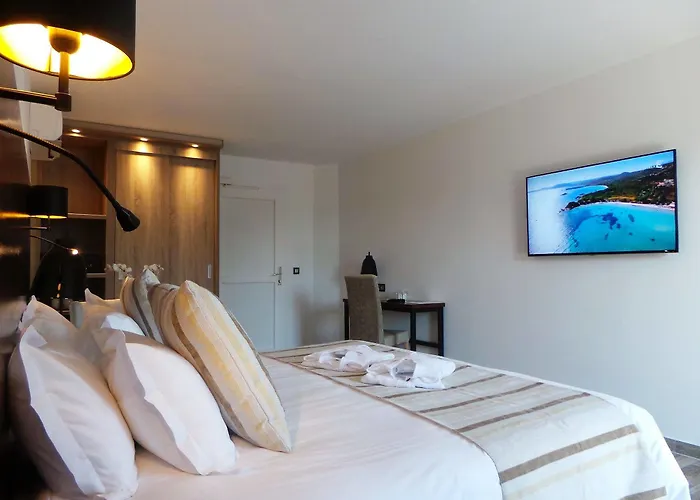 Isulella & Restaurant 4* Porto-Vecchio (Corsica)