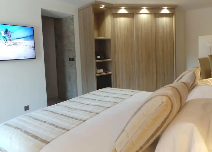 Isulella & Restaurant