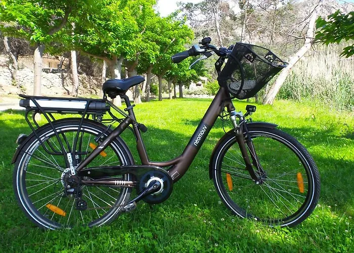 Isulella & Restaurant Porto-Vecchio (Corsica)